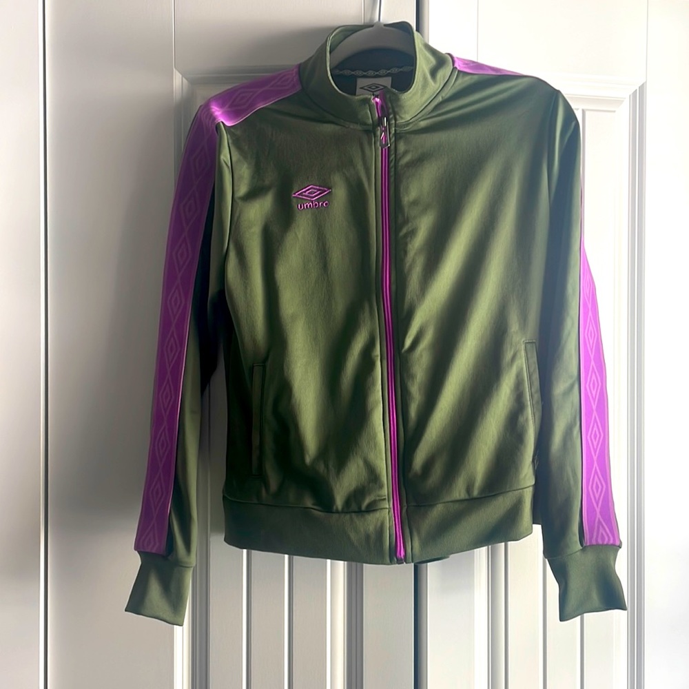 Brand new sportswear. Never worn